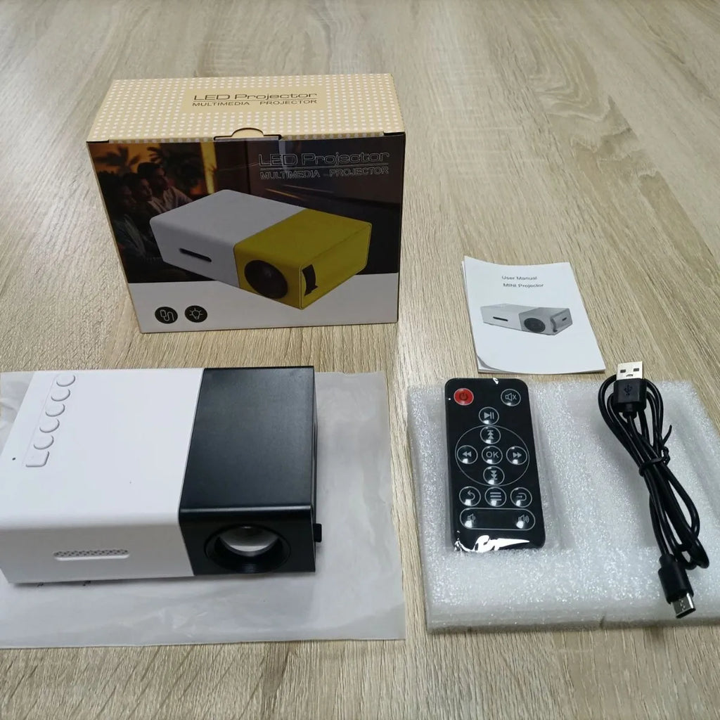 1080P HD Portable Small Mini Wall Projection YG300 Home Theater CRT Projector