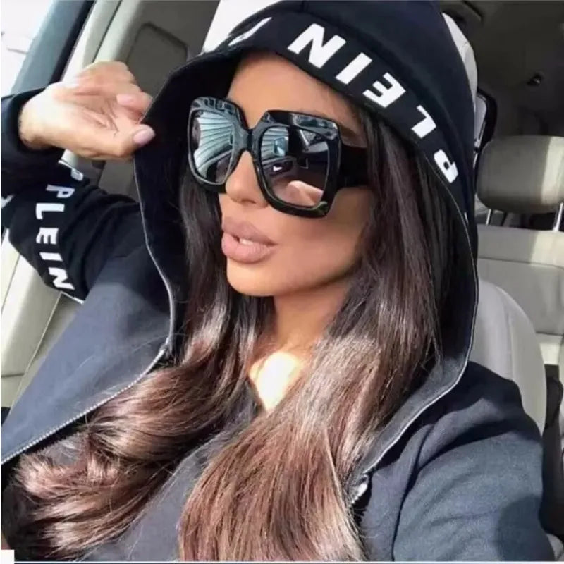 Luxury Big Square Sunglasses Women Brand Designer Retro Clear Sun Glasses for Female Oversized Black Shades Oculos UV400