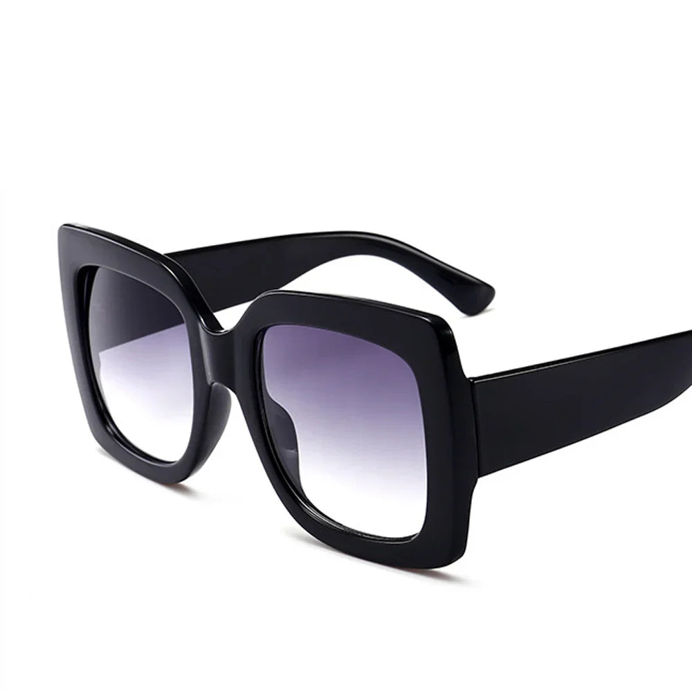 Luxury Big Square Sunglasses Women Brand Designer Retro Clear Sun Glasses for Female Oversized Black Shades Oculos UV400