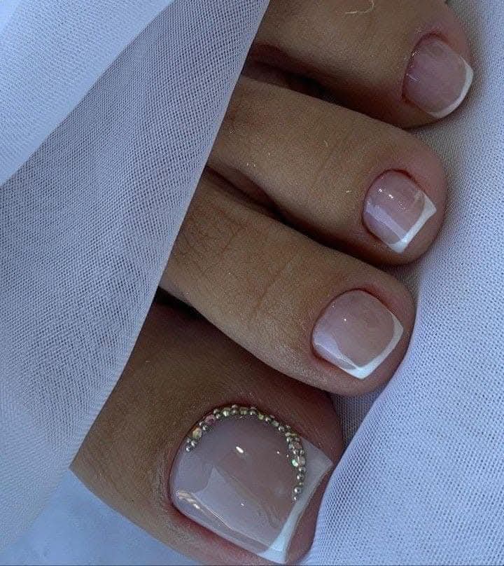 Beautiful false toe nail press ons